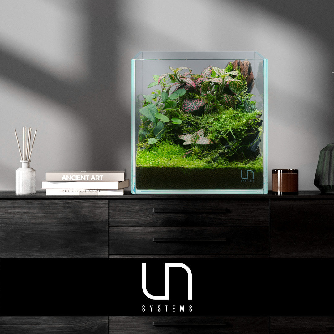UNS Cube Aquarium von UNS